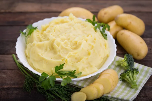 Purè Patate Fatto Casa Con Prezzemolo Tavolo Legno — Foto Stock