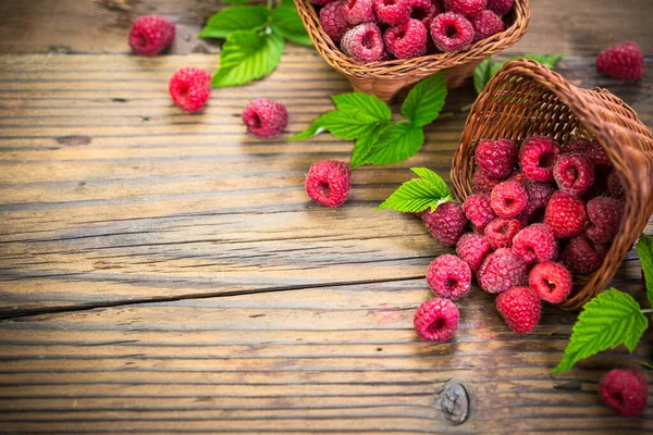Fresh Raspberries Basket — Stock Photo, Image