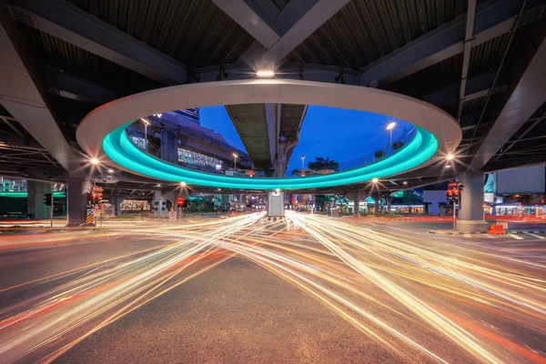 Bangkok Terowongan Persimpangan Dengan Lampu Mobil Siam Dalam Konsep Teknologi — Stok Foto