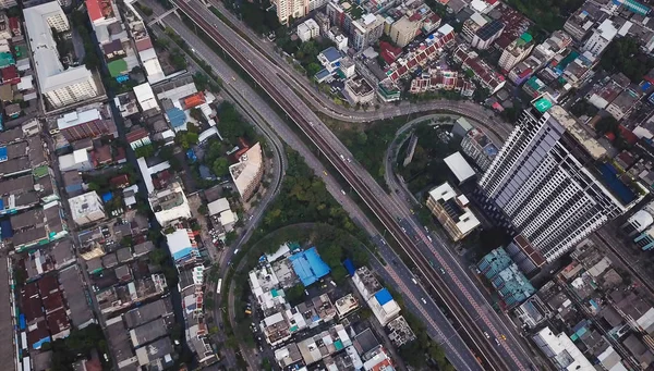 Flygfoto Bilar Taksin Bridge Finansiella Distriktet Och Skyskrapa Byggnader Transport — Stockfoto