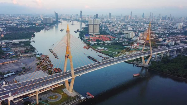 Luchtfoto Van Bhumibol Bridge Chao Phraya River Structuur Van Schorsing — Stockfoto