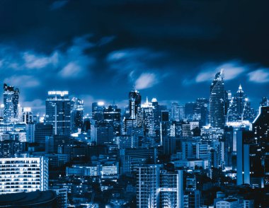 Havadan görünümü Chong Bangkok'un, Sathorn, Bangkok şehir merkezinde. Finans bölgesine ve iş merkezleri Asya akıllı kentsel City. Gece gökdelen ve yüksek katlı binalar.