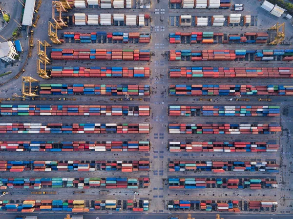 Top Luchtfoto Van Containervracht Schip Tijdens Het Exporteren Importeren Business — Stockfoto