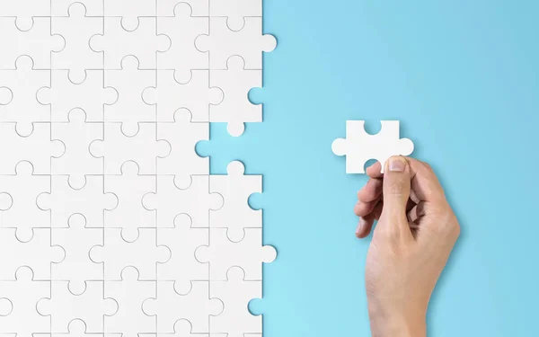 Beyaz Jigsaw Bulmaca Bir Parça Koyarak Strateji Takım Başarı Ortaklık — Stok fotoğraf