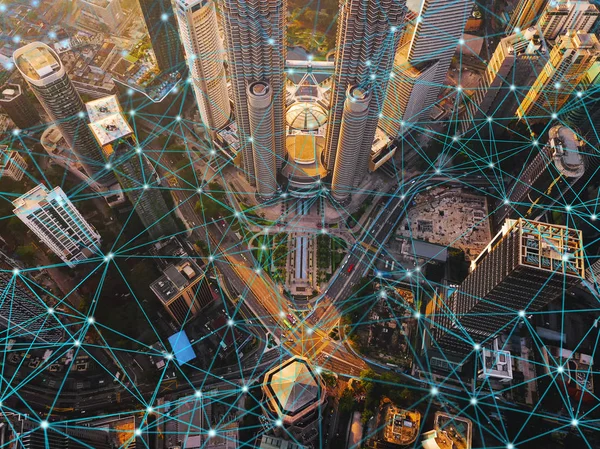 Linhas de conexão de rede digital de Kuala Lumpur Downtown, Malay — Fotografia de Stock