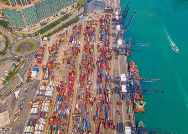 輸出入コンテナー貨物船の空中のトップ ビュー — ストック写真