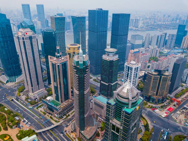 Vista aérea del centro de Shanghai, China. Distrito financiero y —  Fotos de Stock
