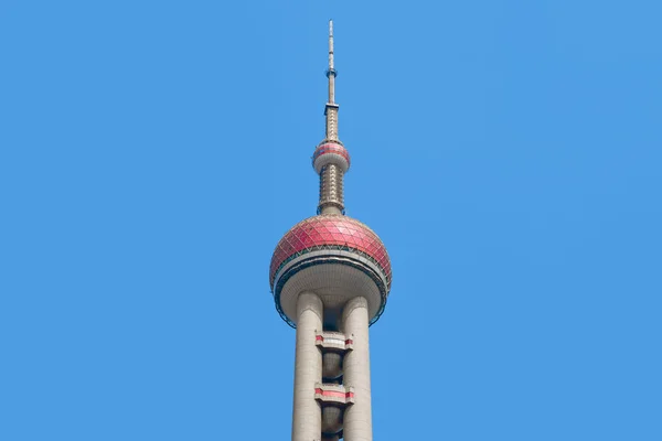 상하이 다운타운의 상하이 오리엔탈 펄 TV 타워 빌딩 — 스톡 사진