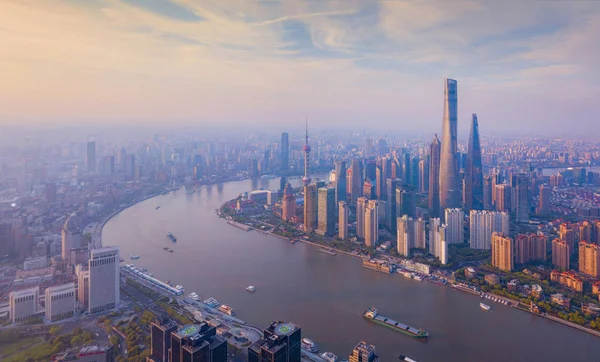 Aerial view of skyscraper and high-rise office buildings in Shan — Stock Photo, Image