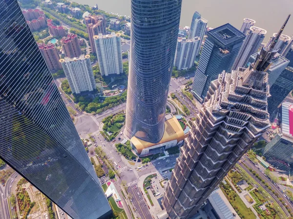 Повітряна думка про хмарочос та висотні Офісні будівлі в місті Shan — стокове фото
