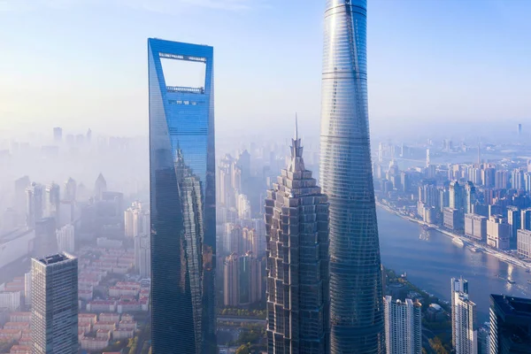 シャンの超高層ビルと高層オフィスビルの航空写真 — ストック写真