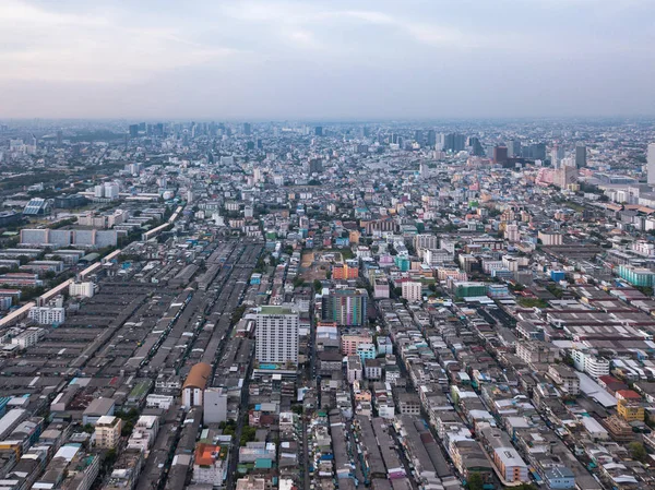 Rama 9 karayolunun havadan görünümü, Yeni Cbd, Bangkok Downtown, Tayland. — Stok fotoğraf