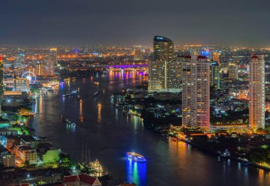 Chao Phraya Nehri ile Taksin Köprüsü havadan görünümü, Bangkok Dow