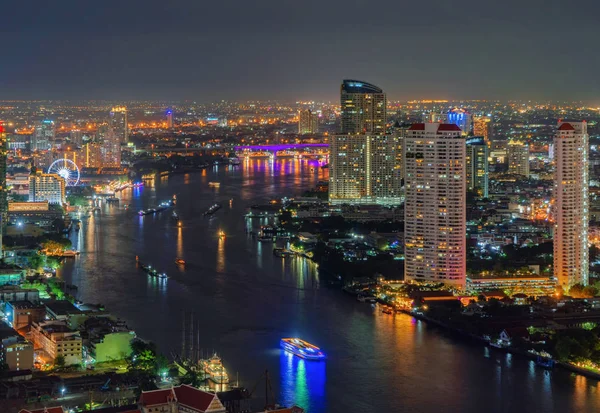 A Taksin híd légi megtekintése a Chao Phraya-folyó, Bangkok Dow — Stock Fotó