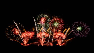 Uluslararası havai fişek festivali gece gösterisi. Co çeşitliliği