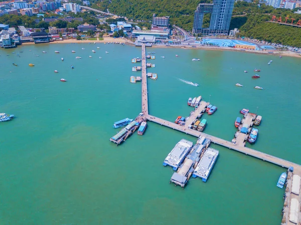 Vista aérea de veleros atracados en puerto en el mar de Pattaya, playa . —  Fotos de Stock