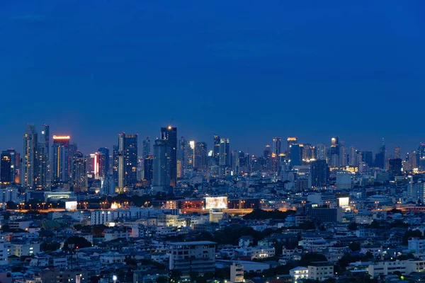 Vista aérea de Sathorn, Bangkok Downtown, Tailandia. Financiero — Foto de Stock