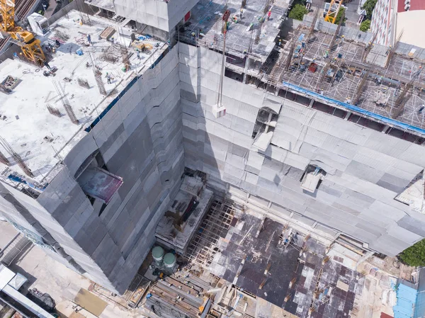 Luchtfoto van drukke industriële bouwplaats werknemers met CR — Stockfoto