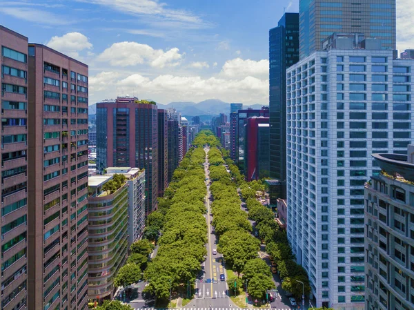 Вид с воздуха на Тайбэй, Тайвань. Финансовый район и б — стоковое фото