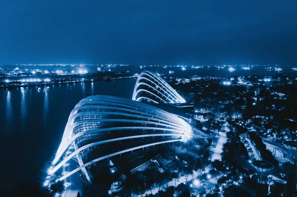 Aerial view of Supertree Grove. Garden by the bay in Marina Bay — Stock Photo, Image