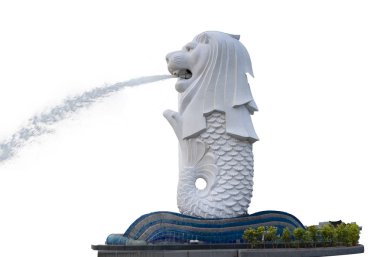 Beyaz Merlion çeşme heykeli içinde kırpma yolları ile beyaz arka plan üzerinde izole. Singapur Şehir dönüm noktası ve merkezi iş bölgesi yakınında önemli turistik.