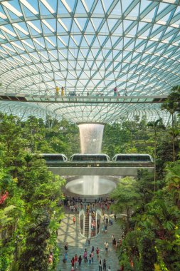 Singapur City Jewel Changi Havaalanı. İç tasarım dekori
