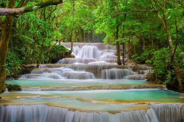 Cascade Huay Mae Khamin. Paysage naturel de Kanchanaburi dist — Photo