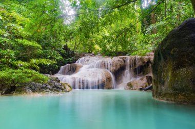 Erawan Şelalesi. N Kanchanaburi ilçe doğa manzara