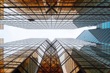 Altın bina. T modern ofis gökdelenler Windows cam