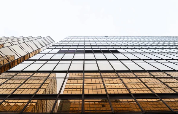 Golden building. Windows glass of modern office skyscrapers in t — Stock Photo, Image