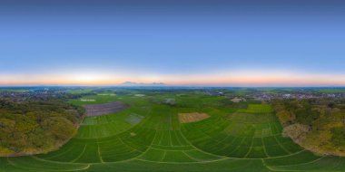 Aeri 180 derece açı dikişsiz panorama görünümü ile 360 panorama