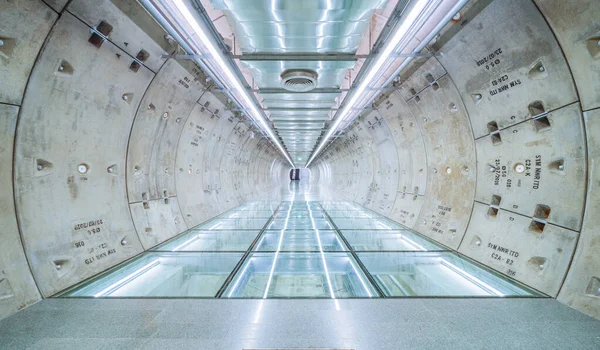 Túnel Samyan Mitrtown. Vaciar ciencia ficción moderna futurista cyber roo —  Fotos de Stock