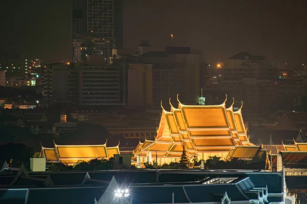 Wat Pho ou Wat Phra Chetuphon Vimolmangklararm Rajwaramahaviharn — Fotografia de Stock