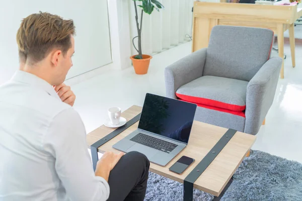 Business Blond Vit Man Kaukasisk Person Som Arbetar Hemifrån Bord — Stockfoto