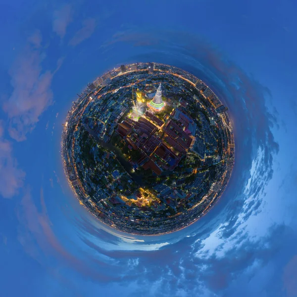 Мала Планета 360 Градусів Панорама Повітряного Огляду Гігантського Золотого Будди — стокове фото
