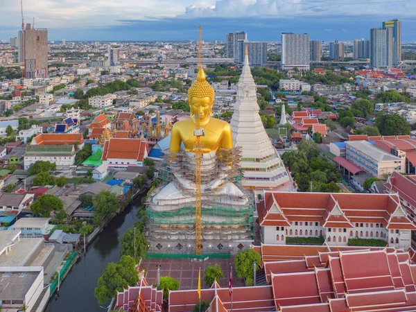 Luftaufnahme Des Großen Goldenen Buddha Wat Paknam Phasi Charoen Tempel — Stockfoto
