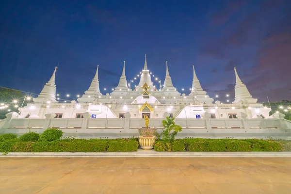 Біла Пагода Або Ступа Asok Maharat Buddhist Temple Вночі Провінція — стокове фото