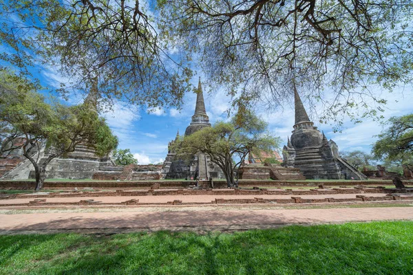 Παλιά Ερείπια Ενός Ναού Στην Επαρχία Phra Nakhon Ayutthaya Κοντά — Φωτογραφία Αρχείου