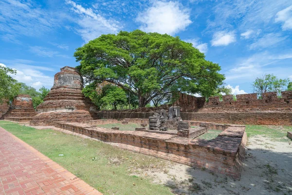 Παλιά Ερείπια Ενός Ναού Στην Επαρχία Phra Nakhon Ayutthaya Κοντά — Φωτογραφία Αρχείου