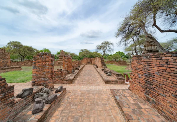 Tayland Bangkok Yakınlarındaki Phra Nakhon Ayutthaya Ilindeki Eski Bir Tapınağın — Stok fotoğraf