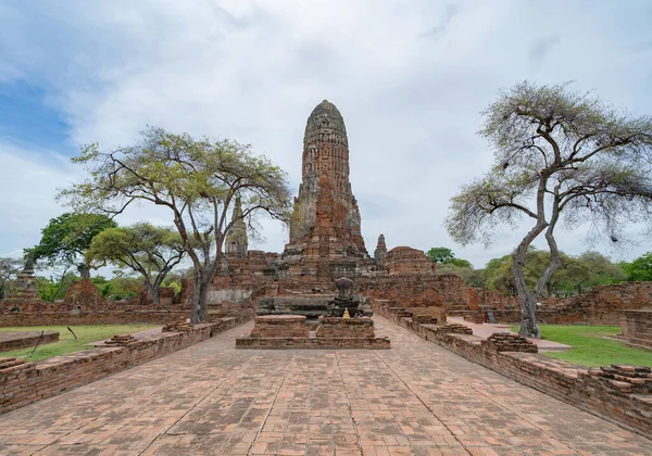 Παλιά Ερείπια Ενός Ναού Στην Επαρχία Phra Nakhon Ayutthaya Κοντά — Φωτογραφία Αρχείου