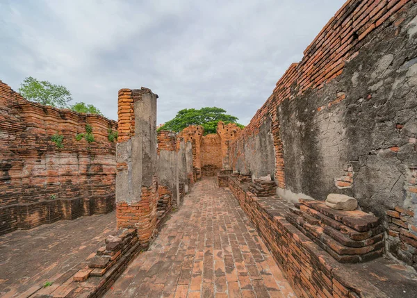 Tayland Bangkok Yakınlarındaki Phra Nakhon Ayutthaya Ilindeki Eski Bir Tapınağın — Stok fotoğraf