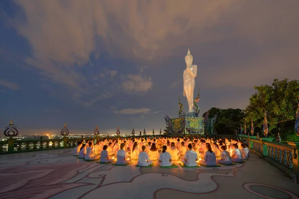 Emberi Élet Körforgása Lélegzik Lassú Szívverés Relaxációval Imádkozó Meditáció Wat — Stock Fotó