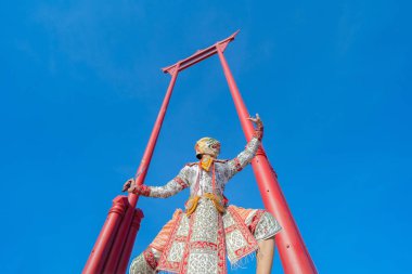 Tayland Sanat Kültürü Maskeli Khon, Pandomim Gösterisi, The Giant Swing veya Sao Ching Cha Anıtı, Bangkok, Tayland.