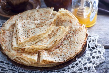 Fishnet ince krep peçete, yatay tablo