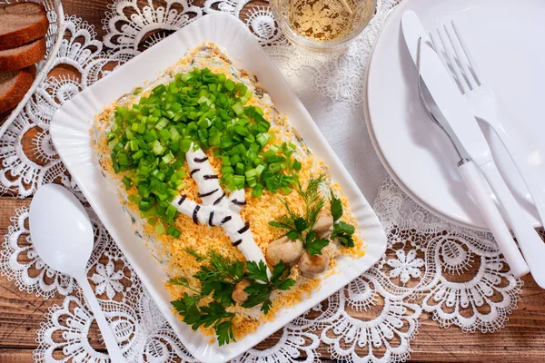 Salata ile huş tablo şeklinde oluşturma. Üstten görünüm