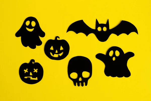 Decoraciones Navideñas Para Halloween Fantasmas Papel Negro Calabazas Cráneo Murciélago —  Fotos de Stock