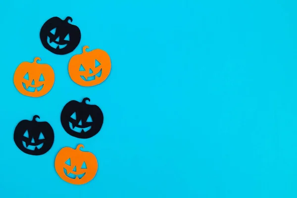 Decoraties Voor Feestdagen Voor Halloween Oranje Zwart Papier Pompoenen Een — Stockfoto