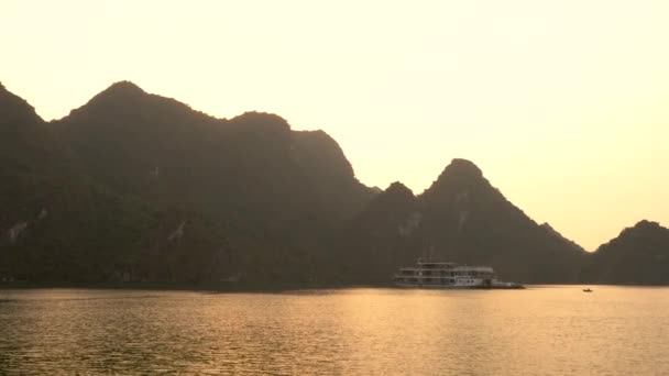 Cruise Boat Long Bay Sunset Cat National Park Severní Východní — Stock video