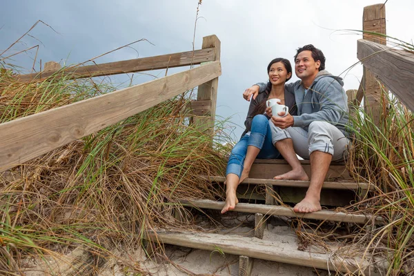 Young Asian Chinese Man Woman Boy Girl Couple Sitting Wooden — Stock Photo, Image